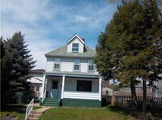 623 Grant St, Springdale, PA 15144