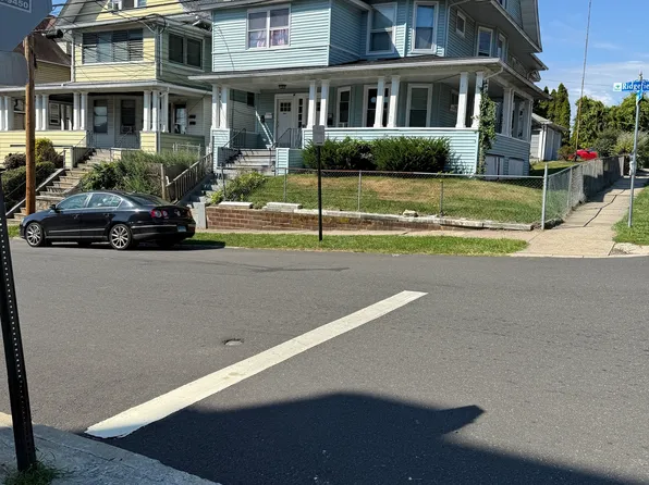 361 Ridgefield Avenue, Bridgeport, CT 06610