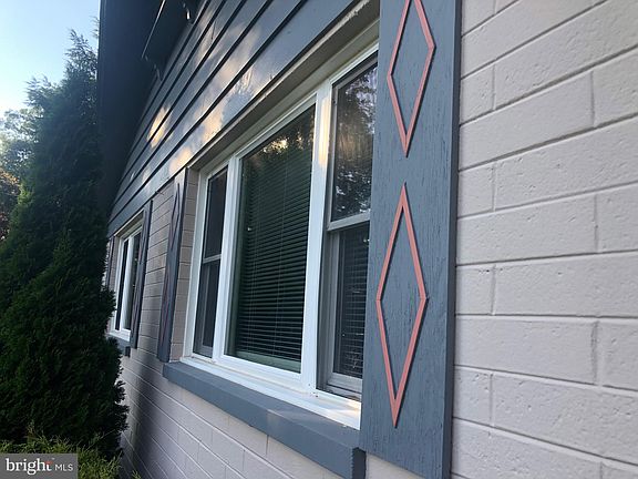 2nd image of 2430 Barry Dr