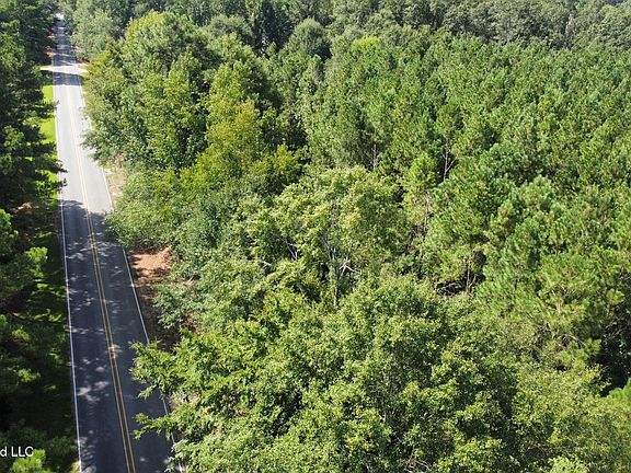 5th image of 1 Dry Creek Rd