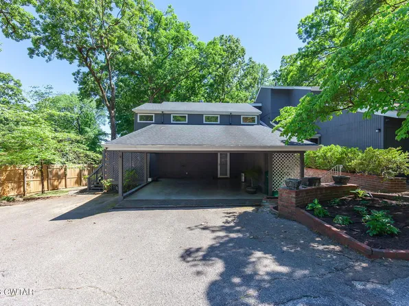 1104 N Pkwy, Jackson, TN 38305