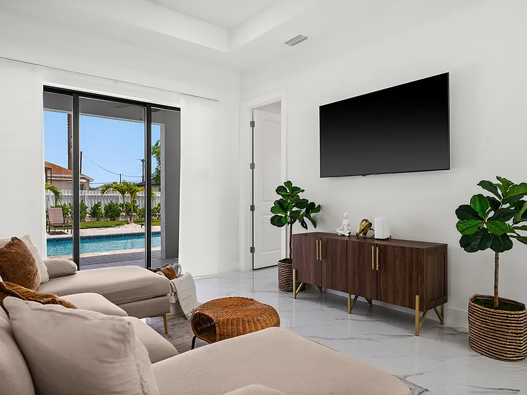 1007 SW Embers Ter — Photo 18