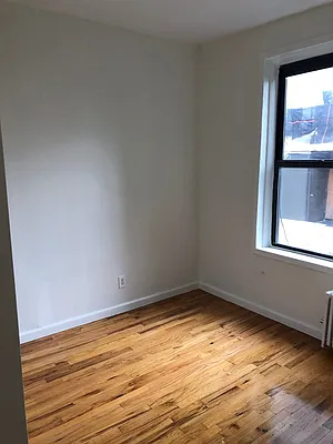 Rented by Skyline Realty LLC II | media 8