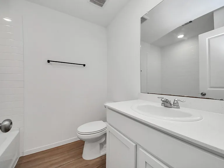 1607 Red Oak Dr — Photo 11
