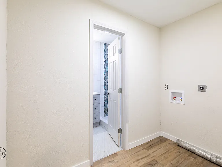 2318 May Ln — Photo 12