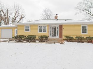 826 3rd St, Kalona, IA 52247