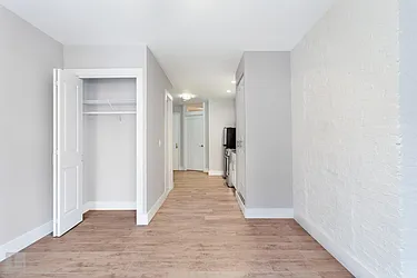 Rented by Living New York