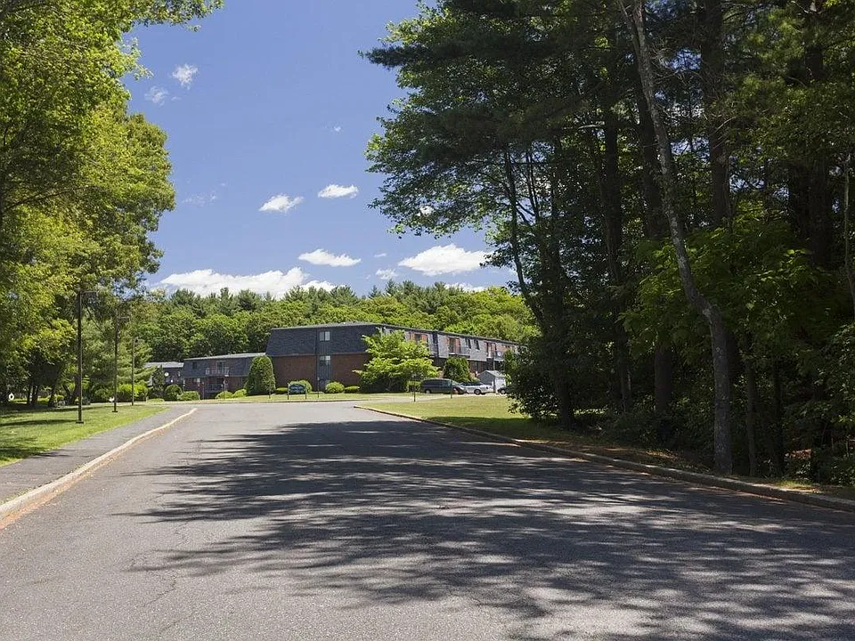 Stoneybrook Village
