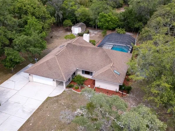 18546 Kelly Rd, Spring Hill, FL 34610