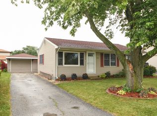 16749 94th Ave, Orland Hills, IL 60487