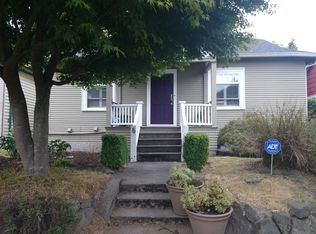 4026 32nd Ave W, Seattle, WA 98199