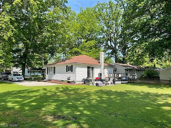 3rd image of 2904 Lincoln Dr