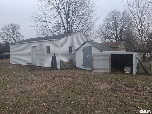 5th image of 417 N Toepfer St