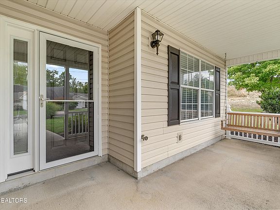 3rd image of 8509 Wisteria Way