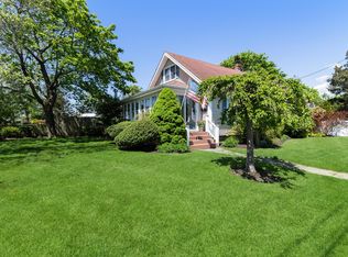 66 Bayview Ave, Blue Point, NY 11715