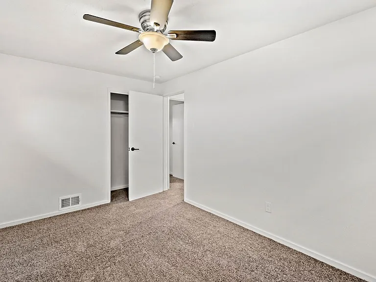 2618 Poinsettia Dr — Photo 14