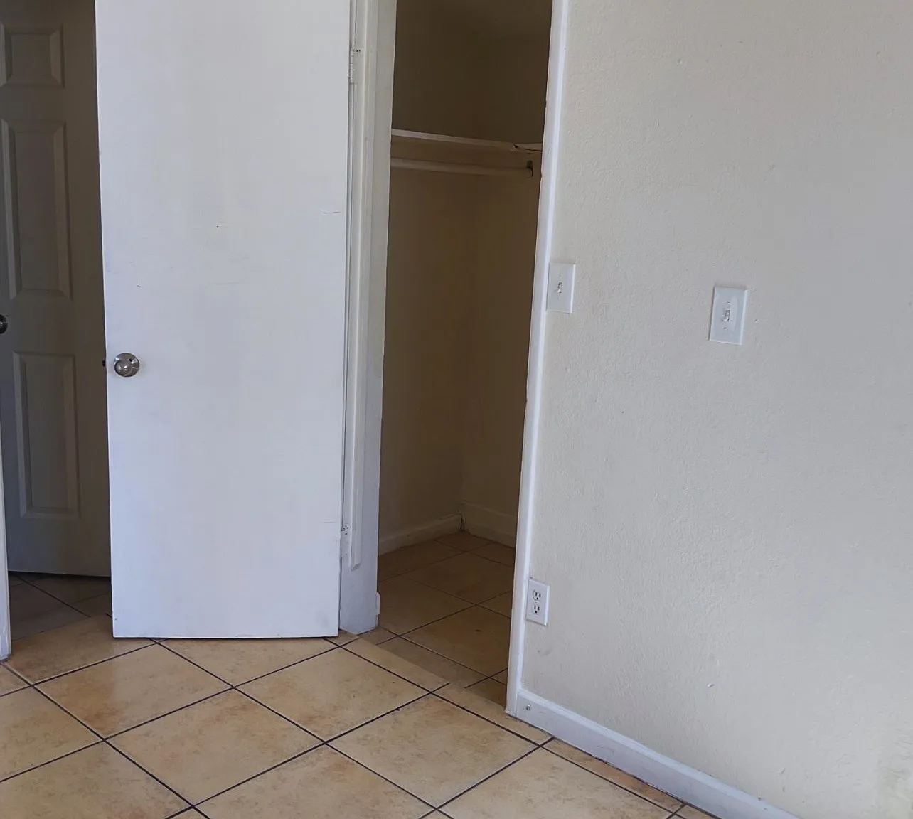 1 bed, 720 sqft, $900 — Photo 4