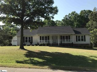 33 Brooke Ann Ct, Taylors, SC 29687