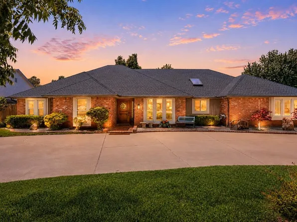 808 Glenridge Dr, Edmond, OK 73013