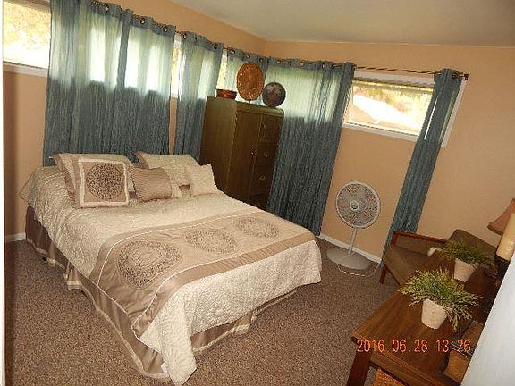 5th image of 5105 W Shorewood Dr