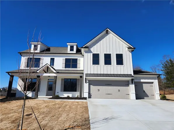 6017 Caledonia Ct SW, Gainesville, GA 30506