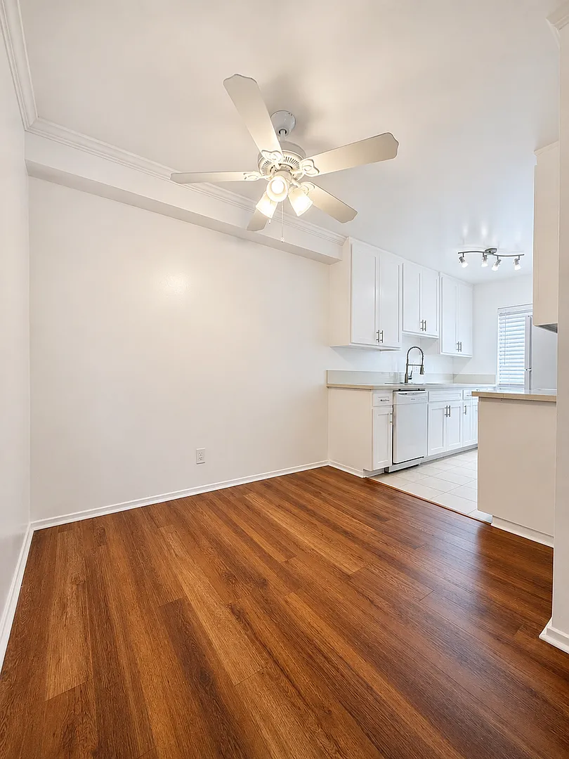 320 S. Clark Dr. — Photo 4