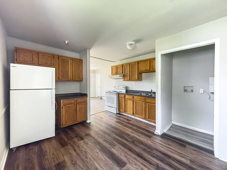 228 Hollingsworth Mnr #228 — Photo 2