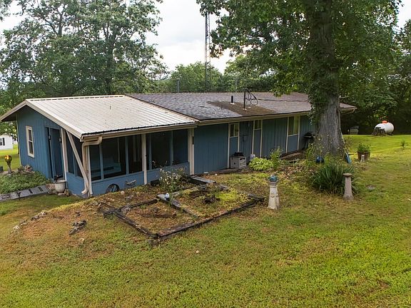 4th image of 27243 Cate Ln