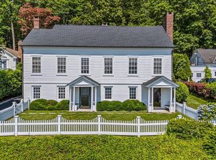 50 Shore Rd, Cold Spring Harbor, NY 11724