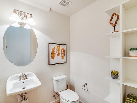 5th image of 1353 Mercado Way