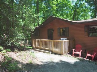 271 Kanasgowa Dr, Brevard, NC 28712