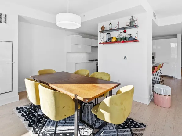 9 Avenue At Port Imperial image 5 of 27