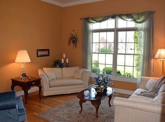 4th image of 2200 Lakes Edge Dr