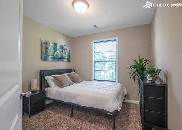 616 Lafayette Rd — Photo 17
