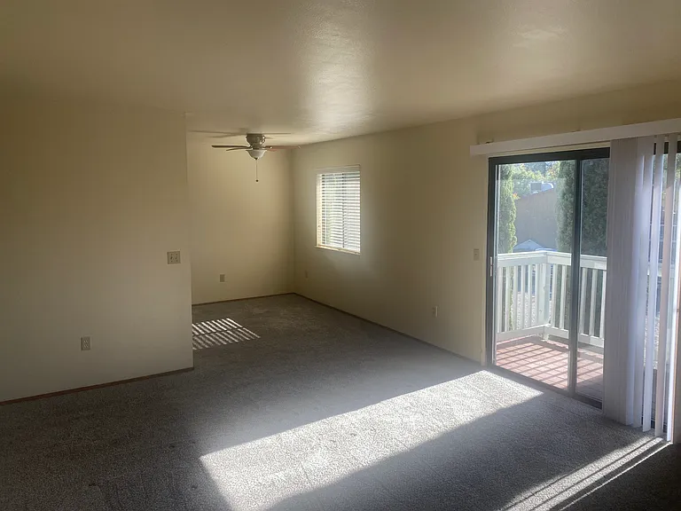 3384 La Canada Dr #8 — Photo 10