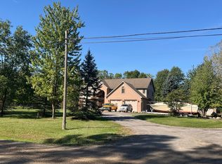 28810 West Rd, New Boston, MI 48164