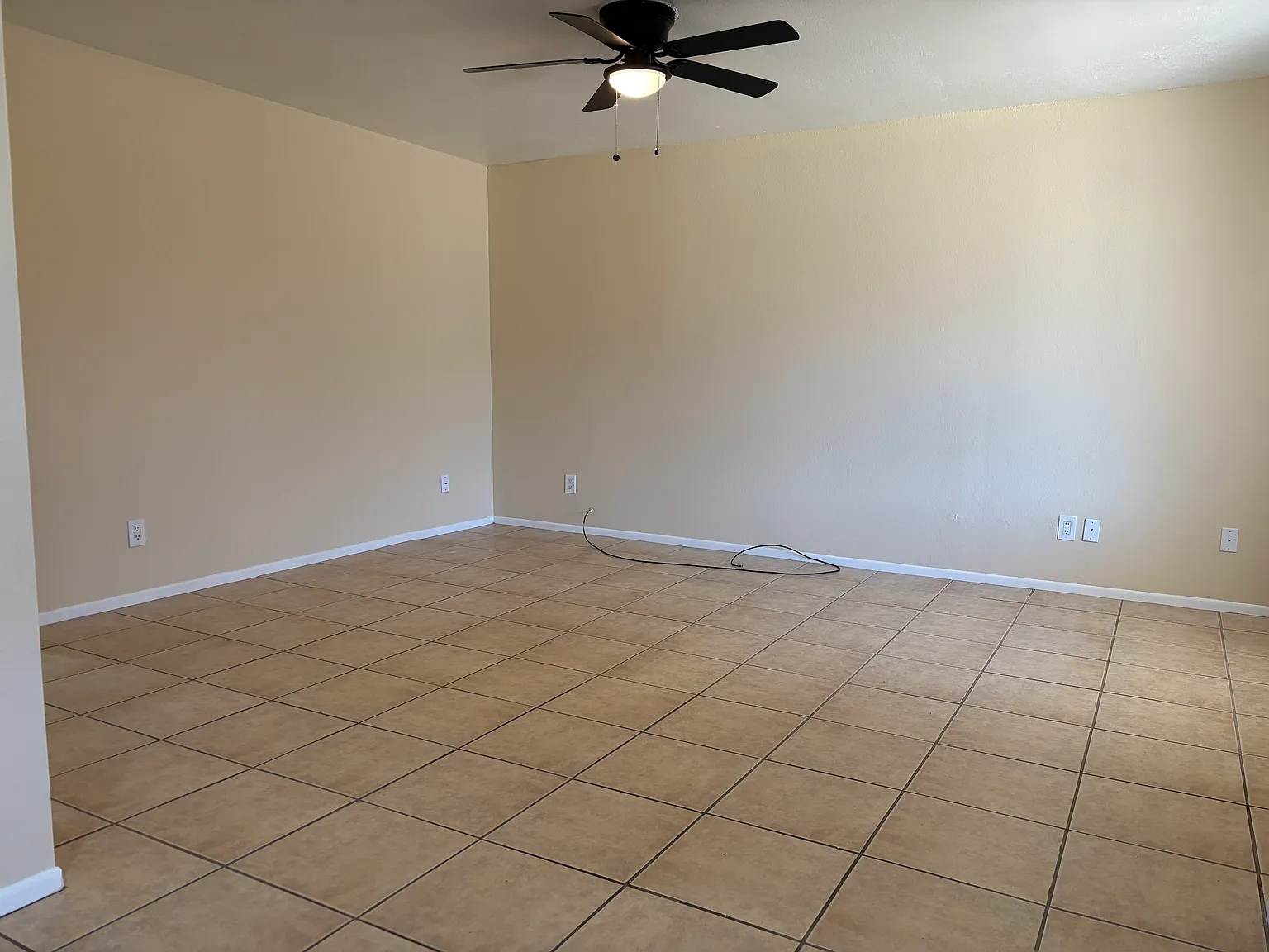 2 bed, 1144 sqft, $1,500 — Photo 2