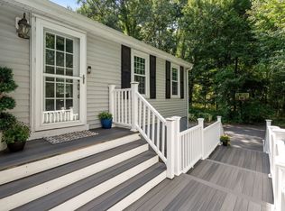 543 Central St, Holliston, MA 01746