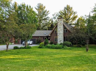 140 Paquette Dr, Carroll, NH 03598