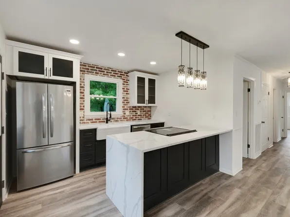 809 Belle Dr, Spring Hill, TN 37174