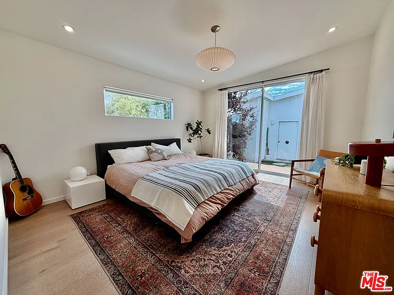 4355 Kenyon Ave — Photo 8