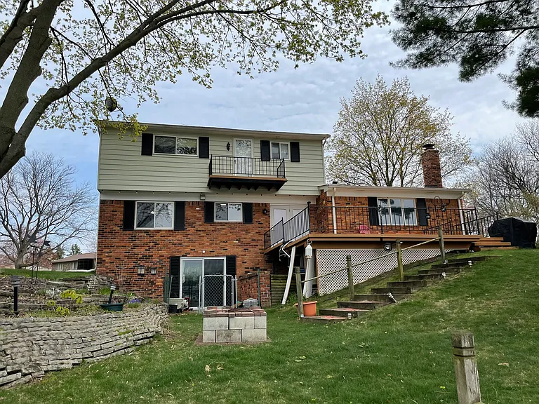 1911 Smallbrook Dr — Photo 29