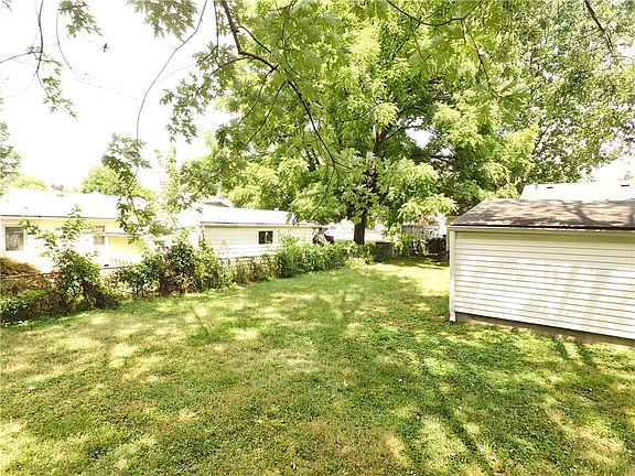 4th image of 1702 Kildare Ave