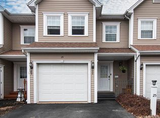 25 Cornerstone Ter, Halifax, NS B4C0A1