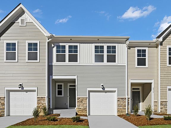 2nd image of 2913 Hickory Field Dr