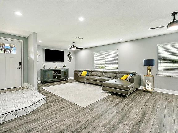 3rd image of 2420 Deerwood Ct