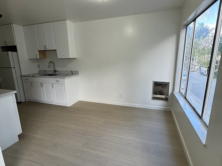2770 Pine St #105 — Photo 5