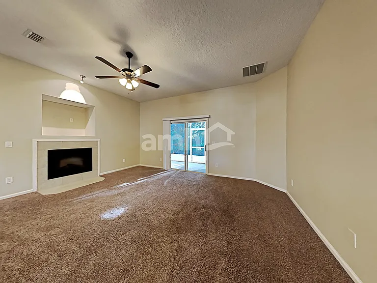 11390 Oaklawn Rd — Photo 5