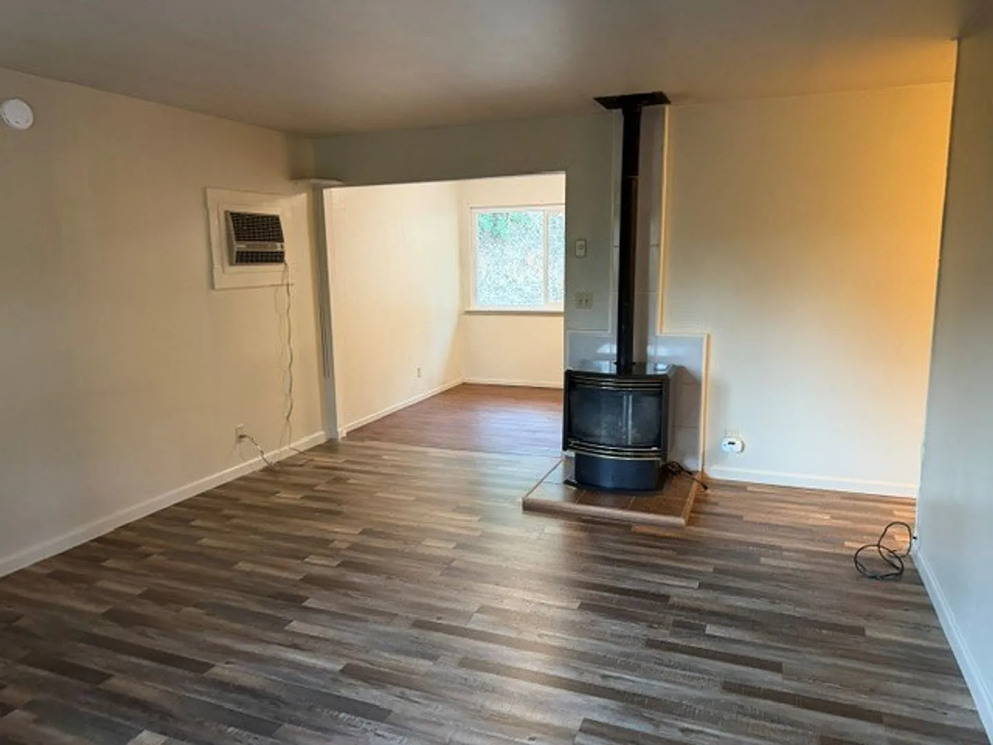 East Sonora Duplex on large open lot — Photo 4
