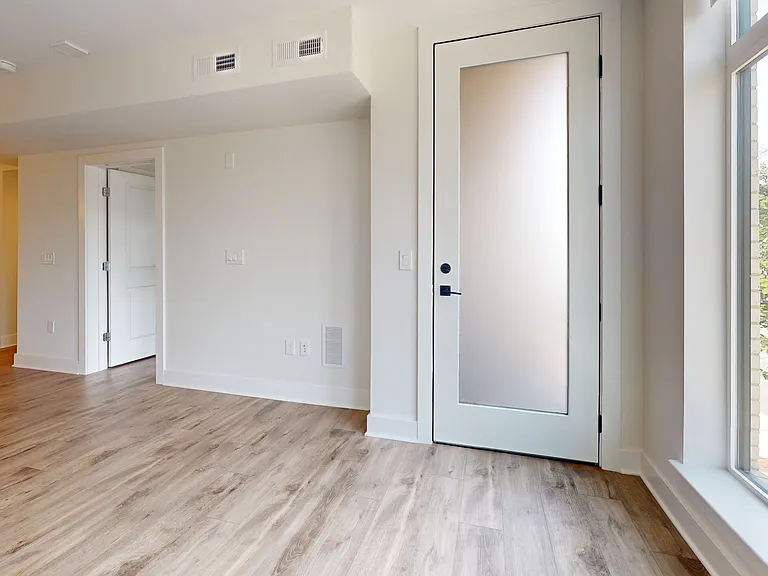 701 N Henry St #218 — Photo 11